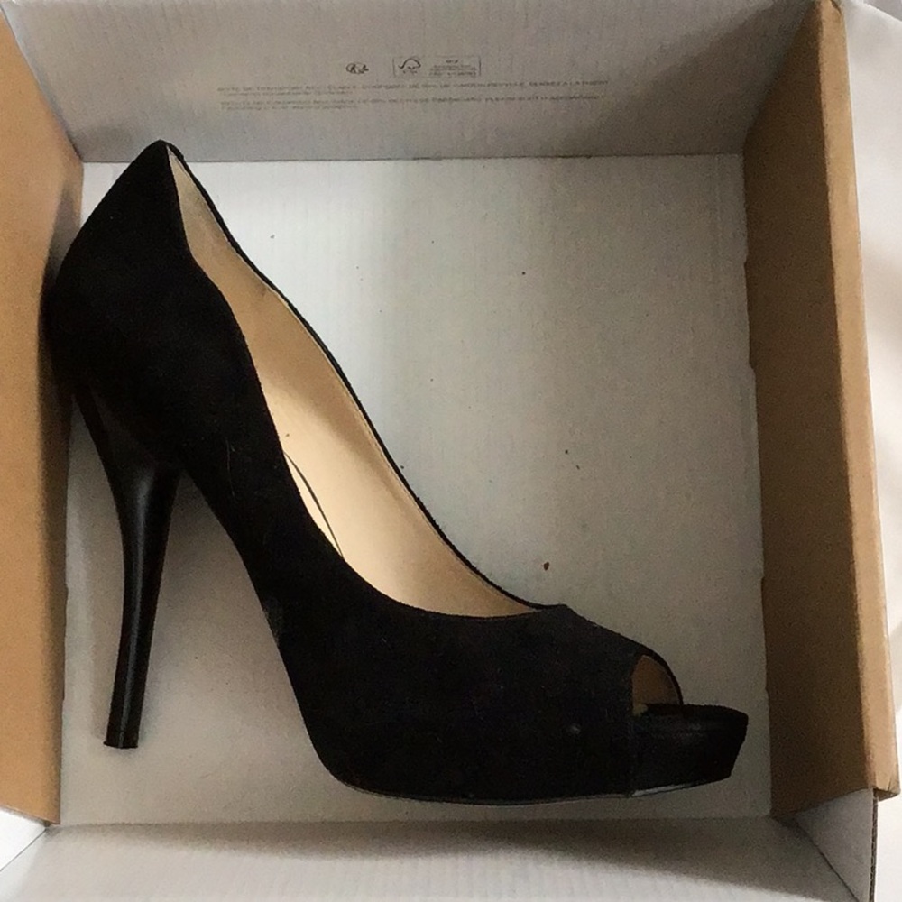 Nine West peep toe stiletto pump